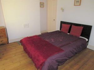 Bedroom - click for photo gallery